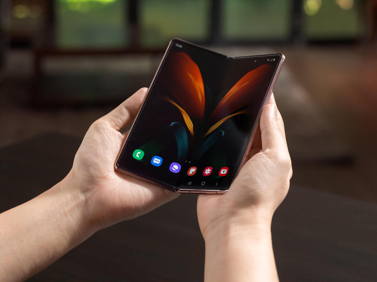 Samsung Galaxy Z Fold 2: Foldable Phone Review