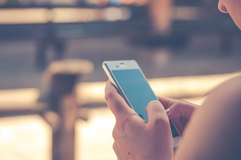 What are the Disadvantages of Tracfone?