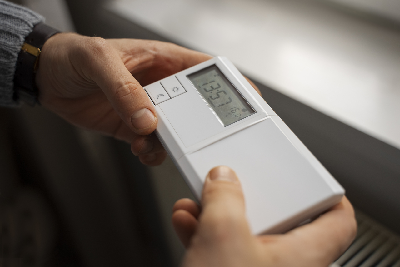Thermostat Controller from Anywhere: A Vivint Feature