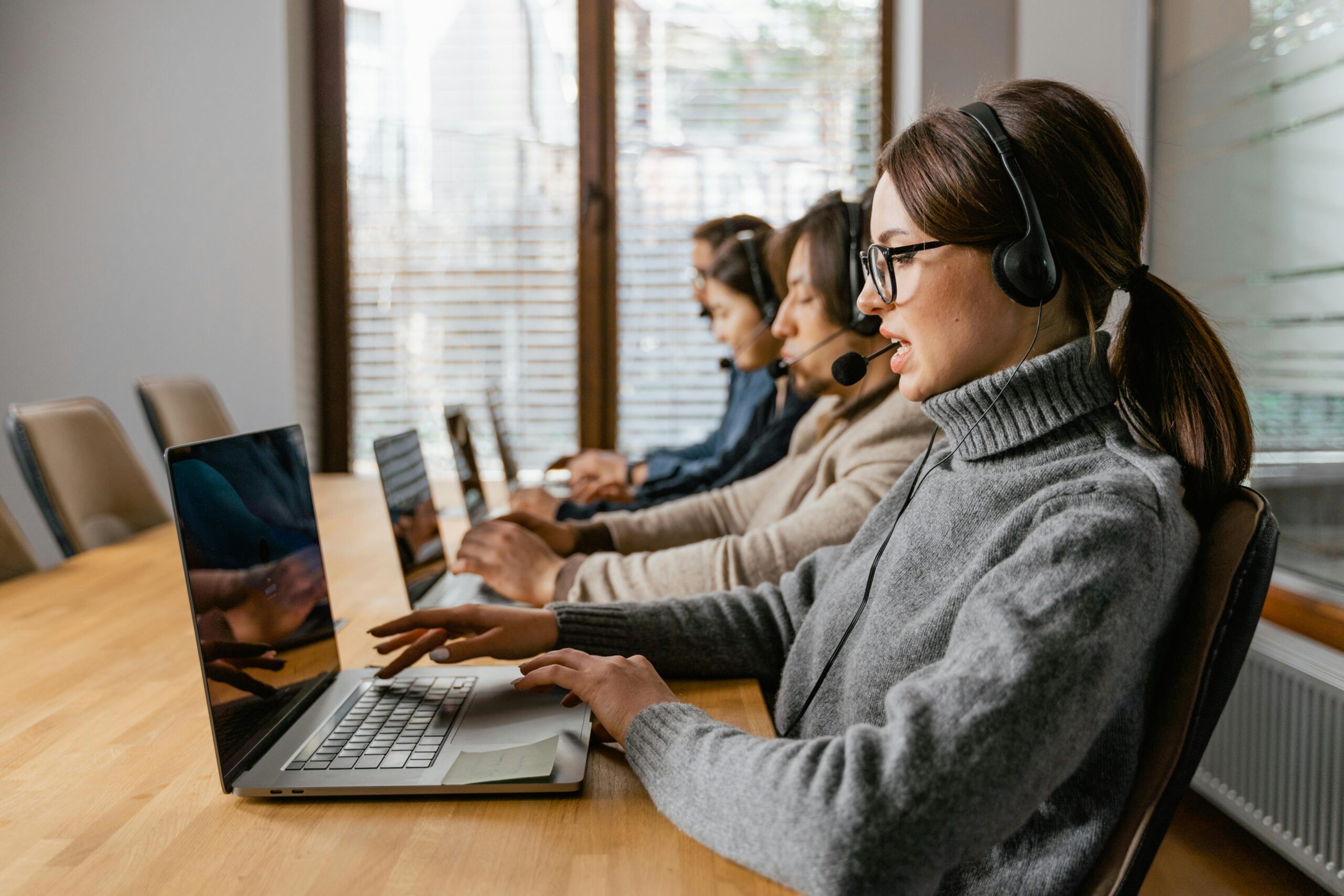 Best CRM Tools for Telecom & Security Dealers